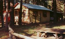 retreats: cabins, tree houses, vacation rentals near crater lake national park, train mountain, klamath basin birding trails, wetlands, national wildlife refuges, hiking trails nestled in the winema national forest, in the pacific flyway of southern oregon, northern california.