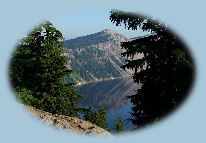 nature retreat offering cabins, vacation rentals, tree houses near crater lake national park, klamath basin birding trails, national wildlife refuges, wetlands in the pacific flyway of southern oregon, northern california.
